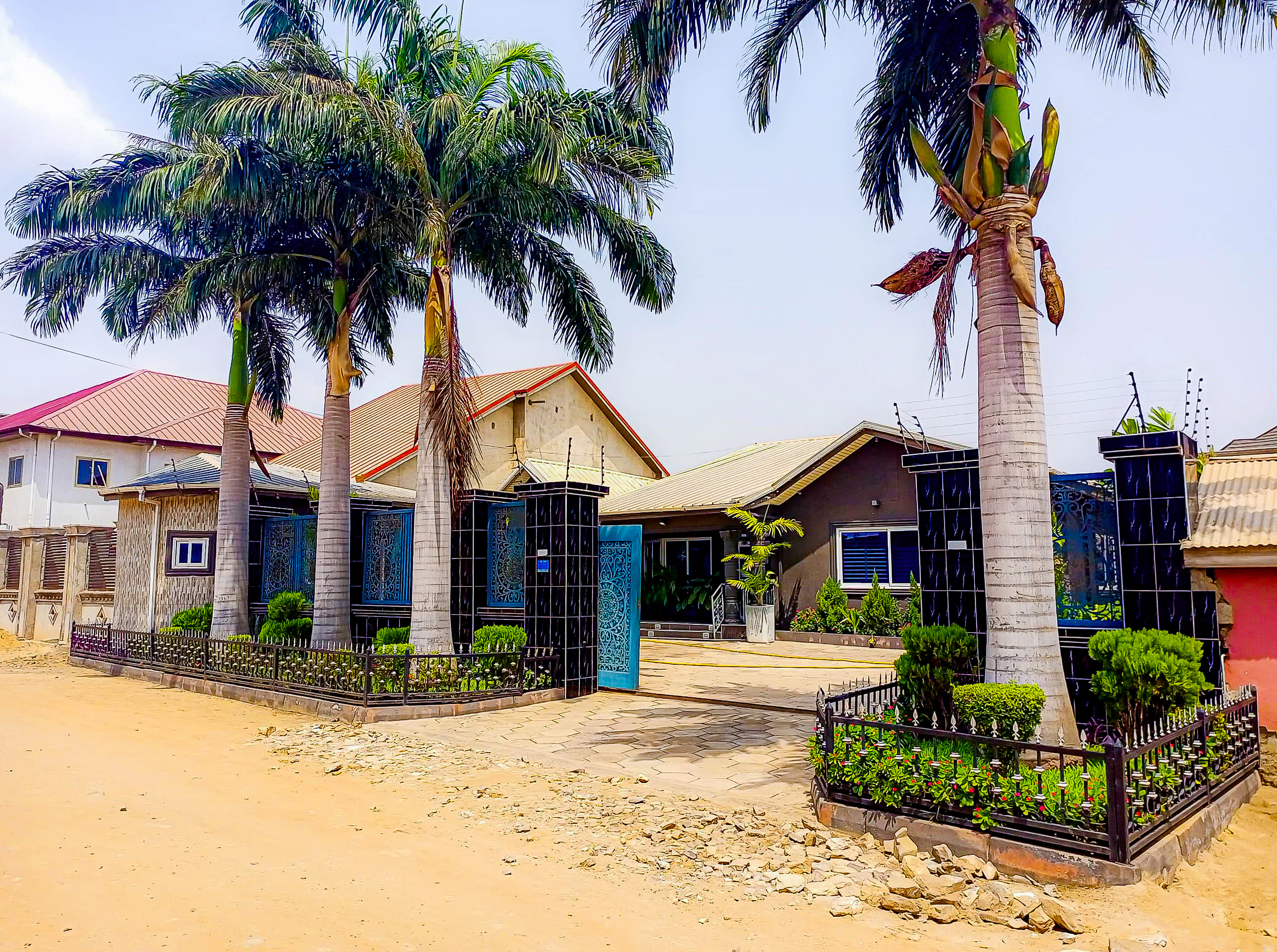 SINGLE STOREY RESIDENTIAL PROPERTY FOR SALE