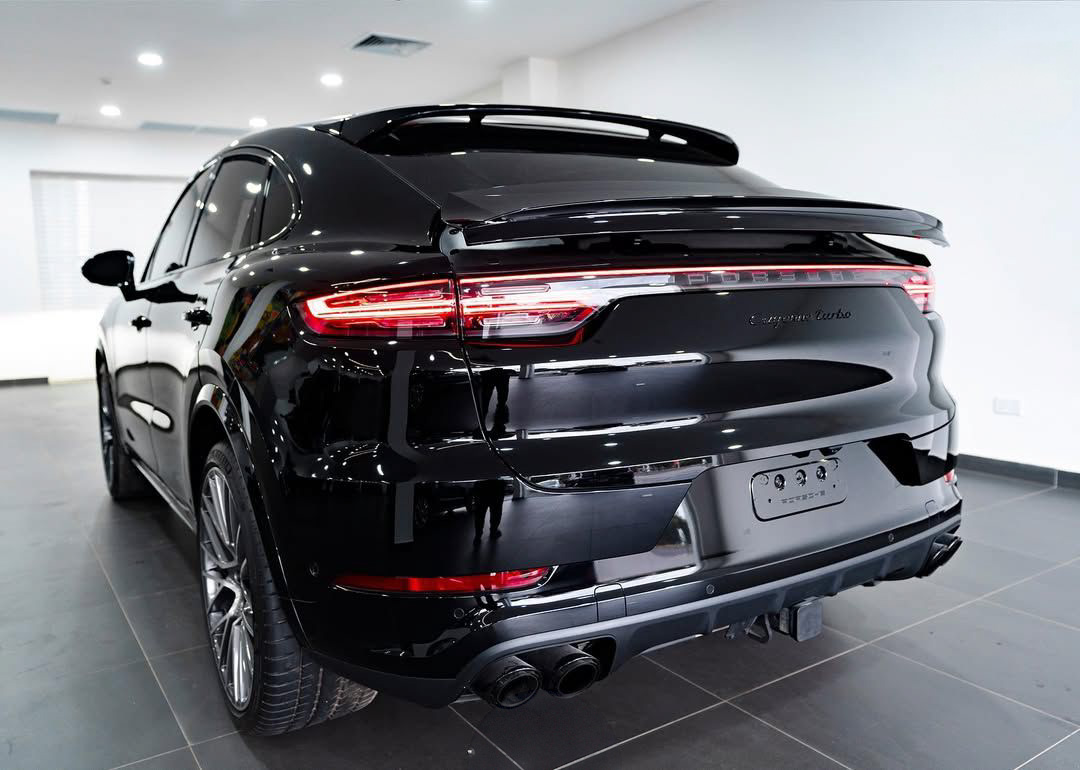 PORSCHE CAYENNE TURBO V8 TWIN TURBO 2022 MODEL FOR SALE - Image 9