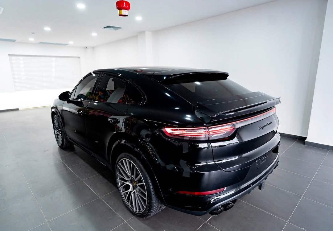 PORSCHE CAYENNE TURBO V8 TWIN TURBO 2022 MODEL FOR SALE - Image 4