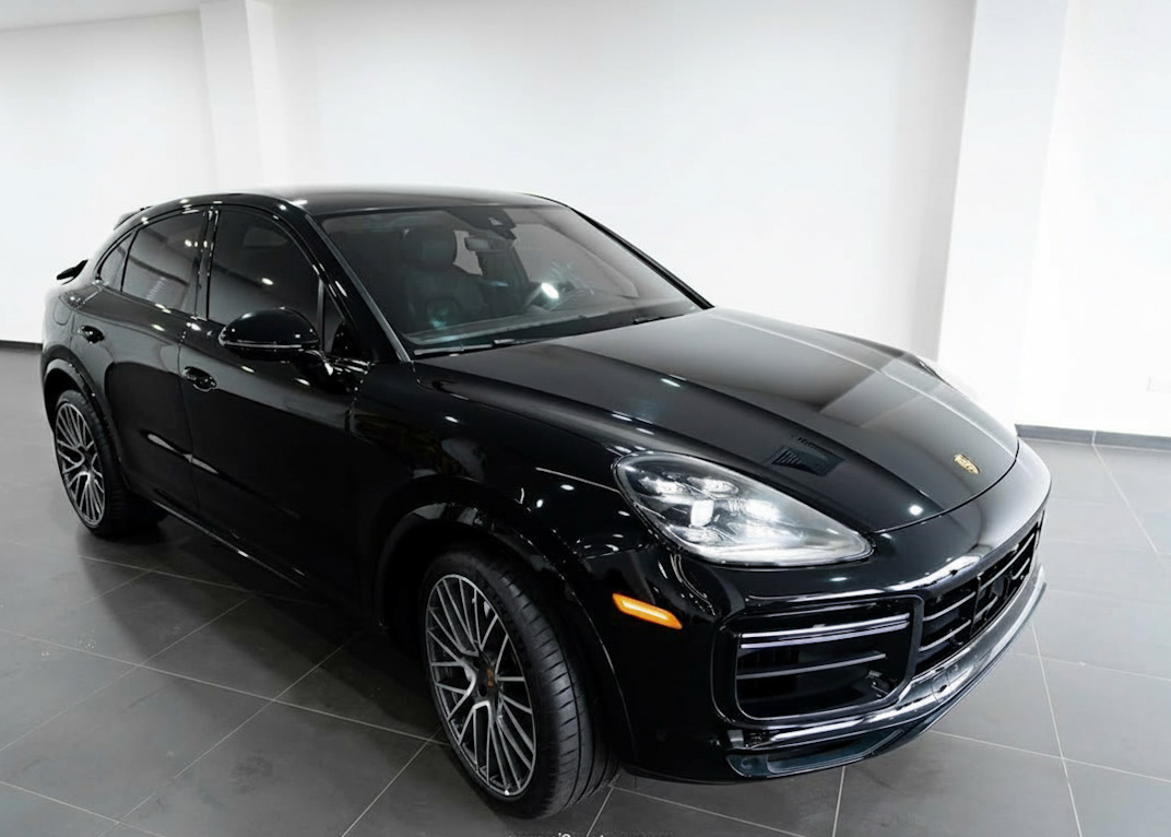 PORSCHE CAYENNE TURBO V8 TWIN TURBO 2022 MODEL FOR SALE
